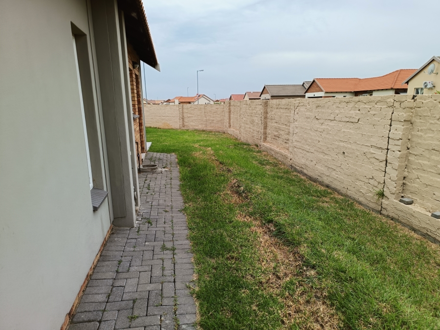 3 Bedroom Property for Sale in Waterkloof Hill Estate North West